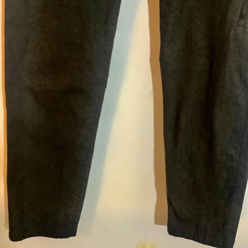 Vuori Charcoal Straight Leg Women's Pants - Picture 4 of 12